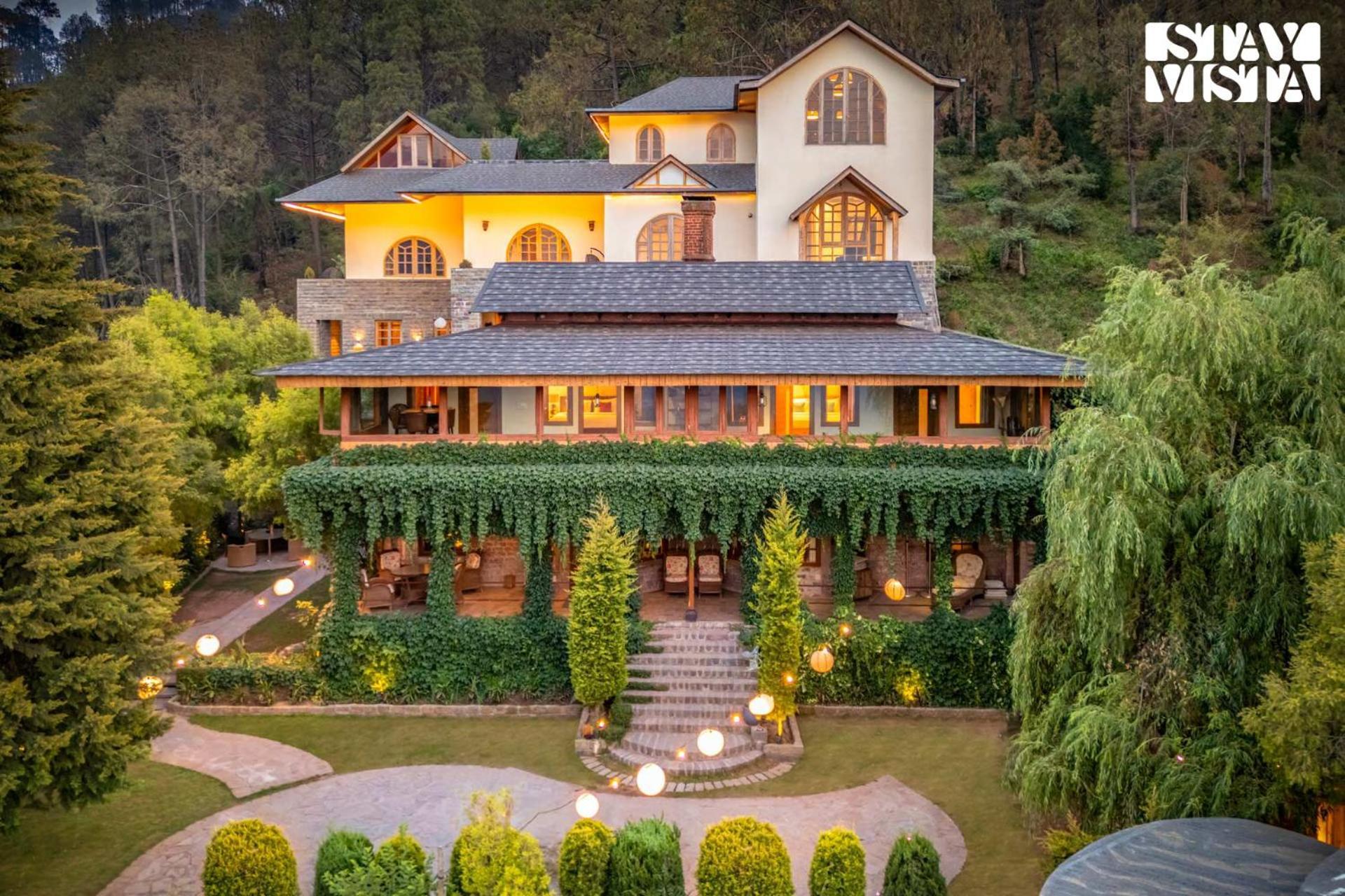 Stayvista At Sylvana Villas With Lawn, Bbq And Jacuzzi Kasauli Esterno foto