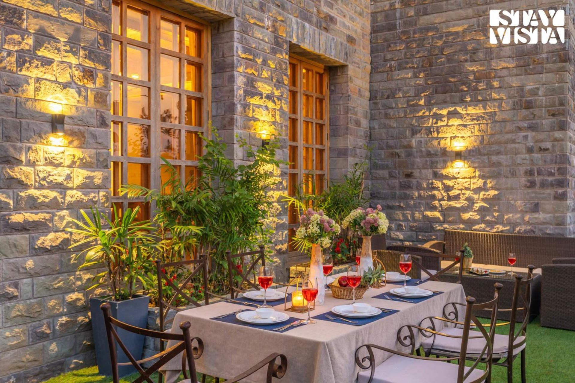 Stayvista At Sylvana Villas With Lawn, Bbq And Jacuzzi Kasauli Esterno foto
