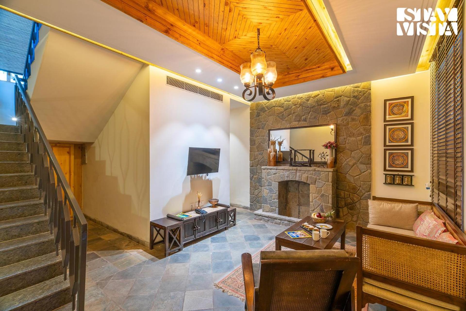 Stayvista At Sylvana Villas With Lawn, Bbq And Jacuzzi Kasauli Esterno foto