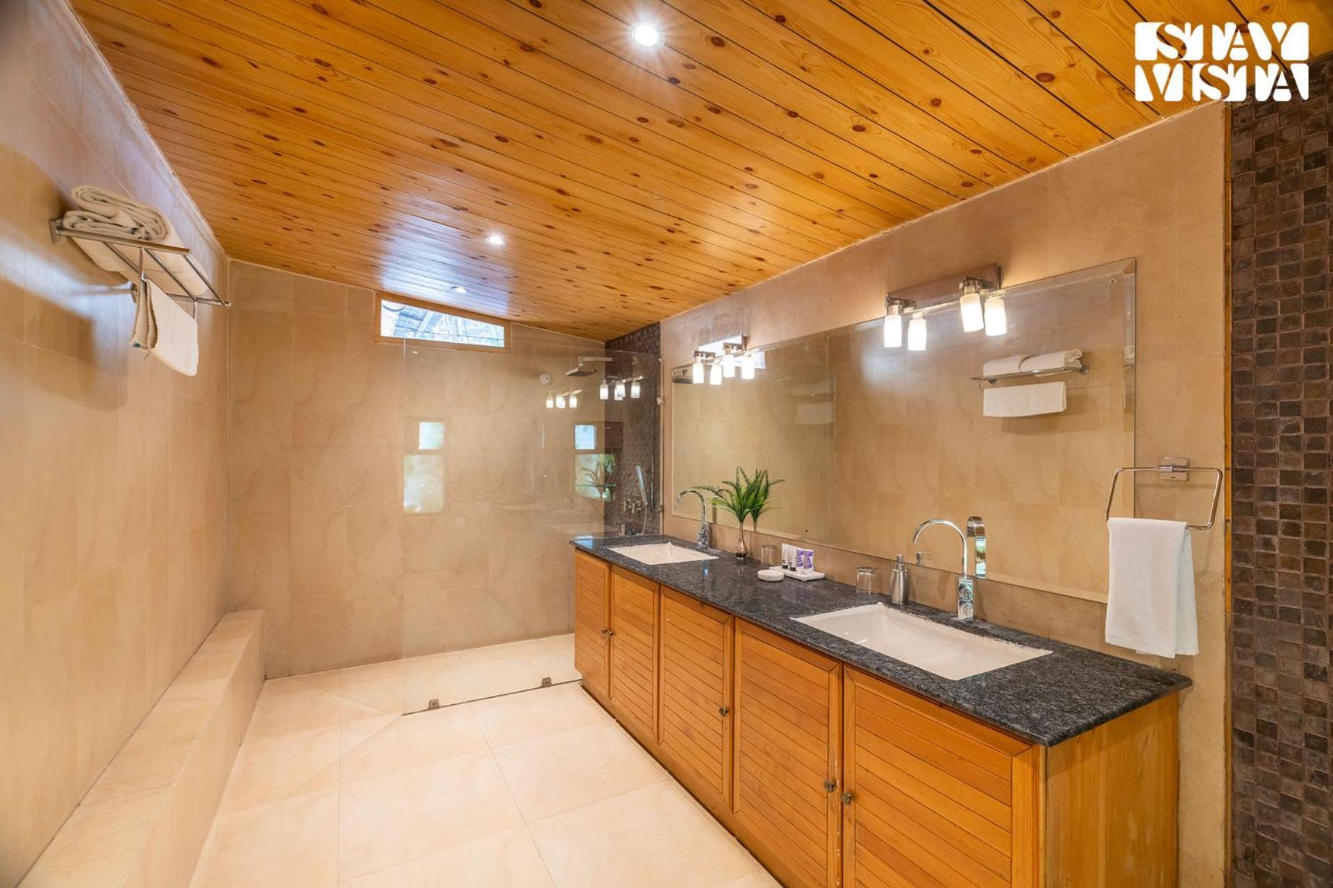 Stayvista At Sylvana Villas With Lawn, Bbq And Jacuzzi Kasauli Esterno foto